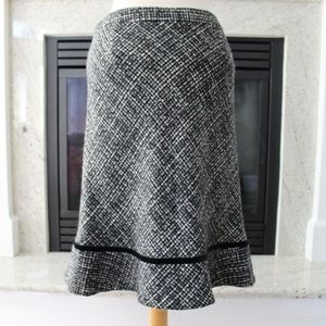 3/$12 NWT Gap tweed trumpet skirt